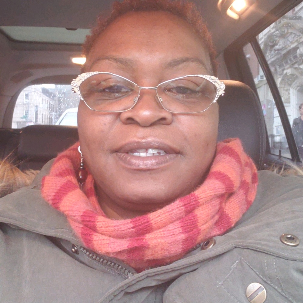 Meet your Posher, Joyce